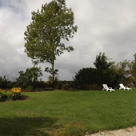 Maison Renovee Avec Cour, Terrasse Et Garage Pres Du Parc Des Volcans D'auvergne - Fr-1-742-265 Dom wakacyjny *