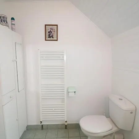Dom wakacyjny Maison Renovee Avec Cour, Terrasse Et Garage Pres Du Parc Des Volcans D'auvergne - Fr-1-742-265 Le Monteil (Cantal)